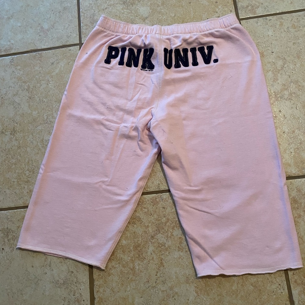 VICTORIA SECRET “pink” capri sweatpants